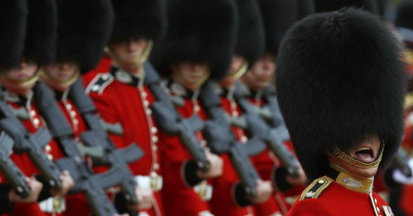 Transgender Pertama yang Menjadi Queen Guard Tersangkut Kasus Pelanggaran Serius Etika Militer