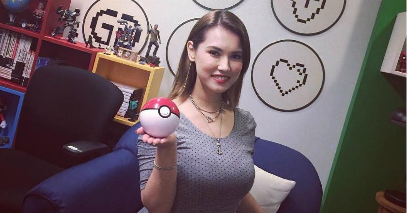 Liburan di Bali, Miyabi Pamer Pose Seksi Berbikini