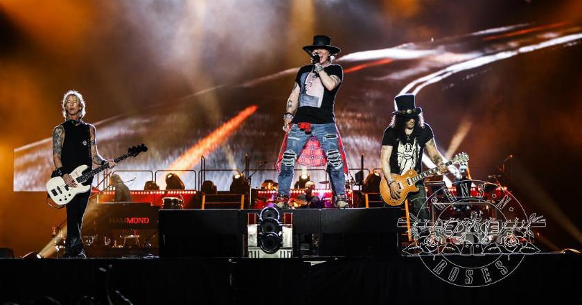 Konser Guns N' Roses Panggung Nostalgia dari Sang Legenda