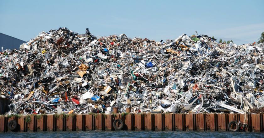 Pada Akhirnya Semua Akan Punah Karena Plastik