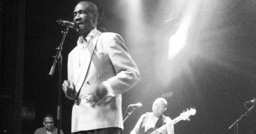 Warga Ambon Terpukau dengan Penampilan Oscar Harris