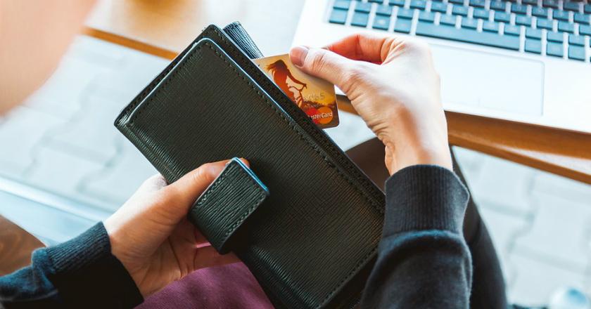 Biaya Tetek Bengek Kartu Kredit di Luar Cicilan Kredit