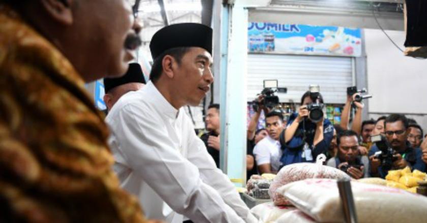 Tanya Harga Beras, Jokowi: Beras Naik Sedikit, Tetapi ini Stabil