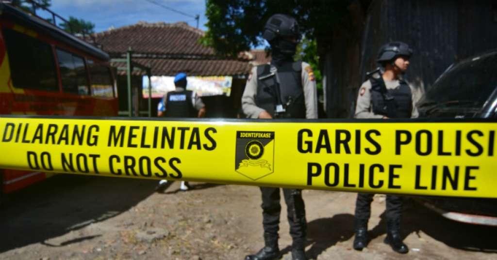 Disinyalir Anggota Kelompok Radikal, Densus 88 Geledah Rumah Pelaku Penyerangan Polisi di Lamongan