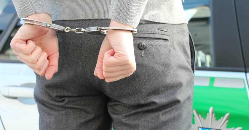 Akhir Pelarian Sepasang Kekasih Pembunuh Wanita Dalam Lemari di Mampang
