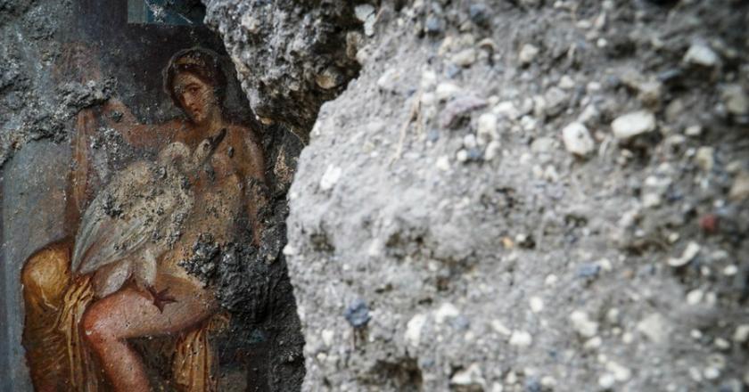 Penampakan Lukisan 'Sensual' Putri Leda dari Reruntuhan Pompeii