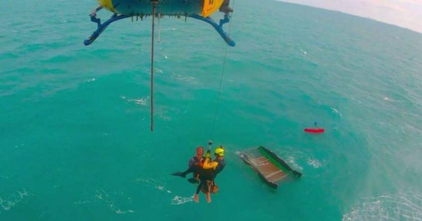 Detik-detik Penyelamatan Turis AS yang Terapung di Perairan Lepas Australia