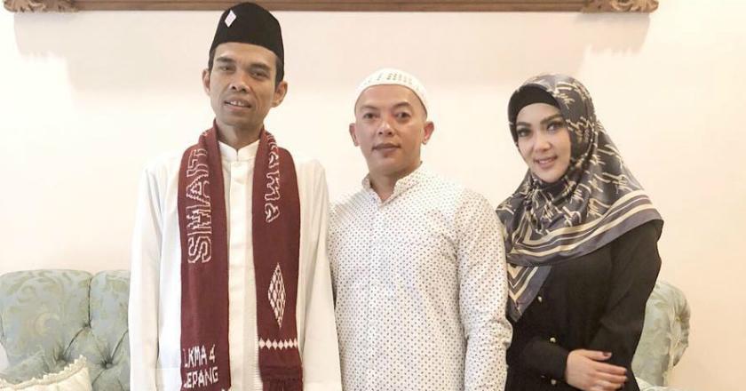 Cerita Syahrini Ajak Ustadz Abdul Somad Sarapan di Rumahnya