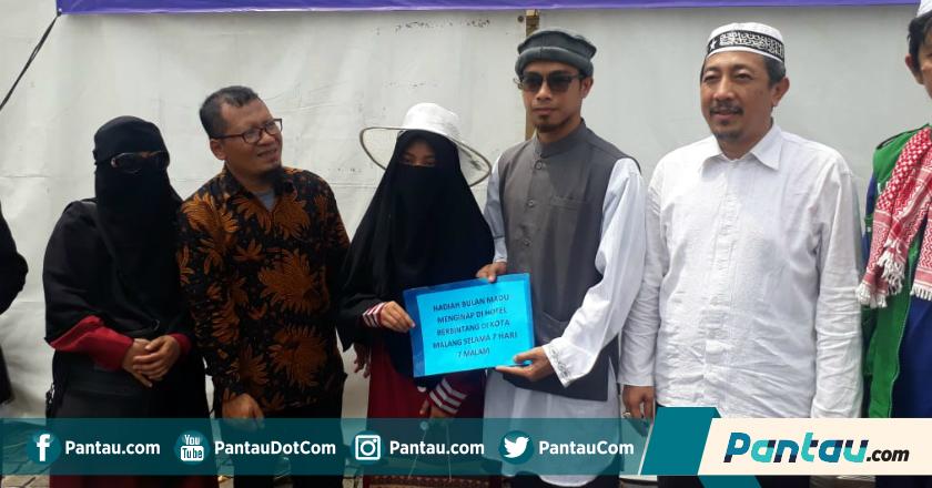 Menang Sayembara, Sepasang Kekasih Ini Menikah di Depan Jutaan Peserta Alumni 212