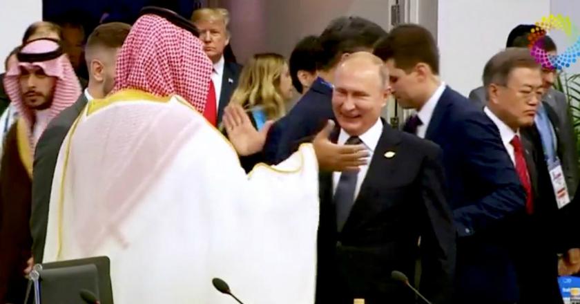 Aksi 'Hand Shake' Putin dan Mohammed bin Salman Curi Perhatian di KTT G20