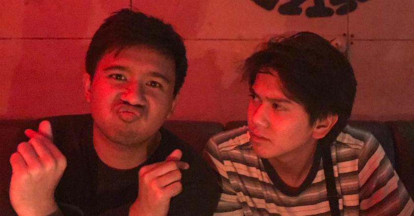 Foto Bareng Joshua Suherman, Tangan Iqbaal Ramadhan Bikin Salah Fokus