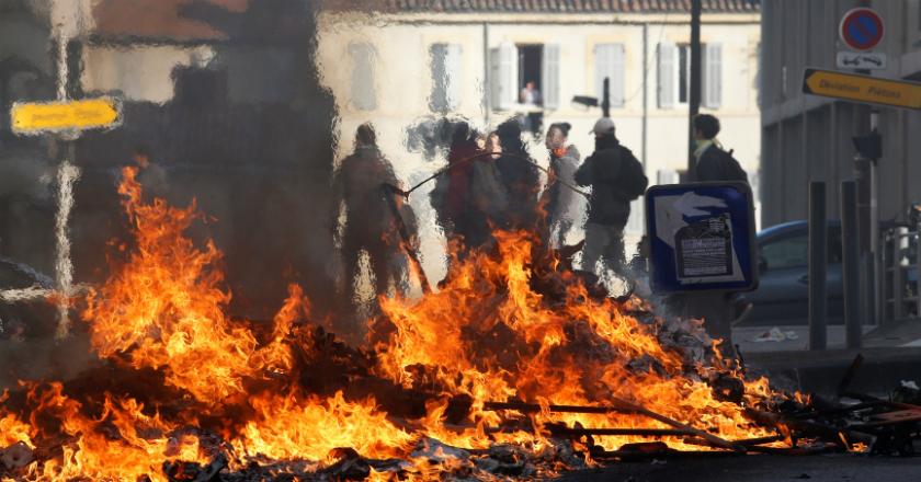 Tolak Reformasi Pendidikan di Perancis, 32 Siswa Ditahan Polisi