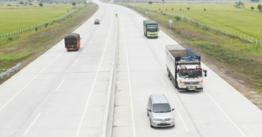 Integrasi Tol Trans Jawa dan Kawasan Industri 'Sunat' Biaya Logistik