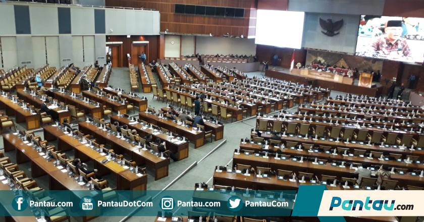 Lagi, Rapat Paripurna DPR RI Dihiasi Bangku-Bangku Kosong