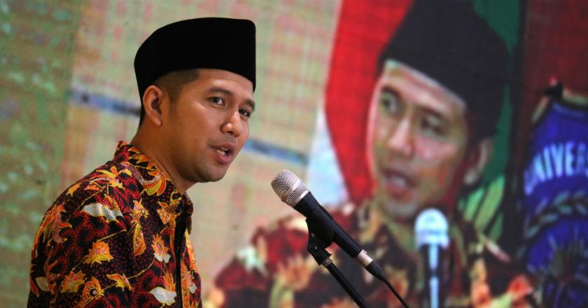 Sang Adik Meninggal, Emil Dardak Bikin Tulisan Menyentuh