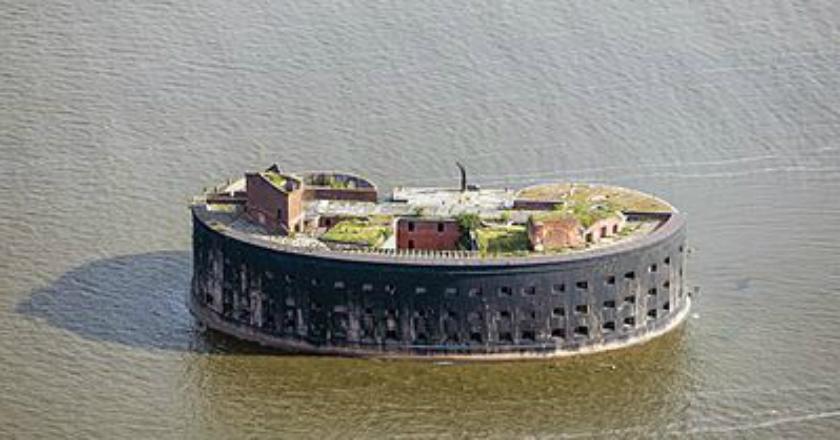 Begini Penampakan Labor Fort Alexander Rusia yang Menyeramkan dan Terpencil