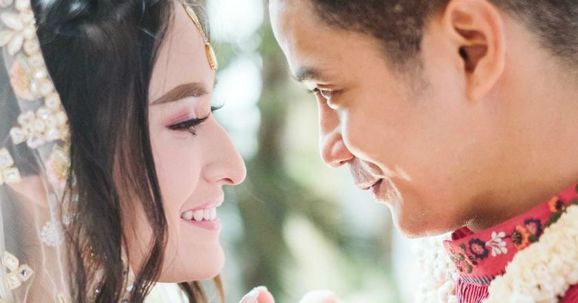 Tak Beri Restu, Ibu Angbeen Rishi Ungkap Sifat Buruk Adly Fairuz Terhadap Anaknya