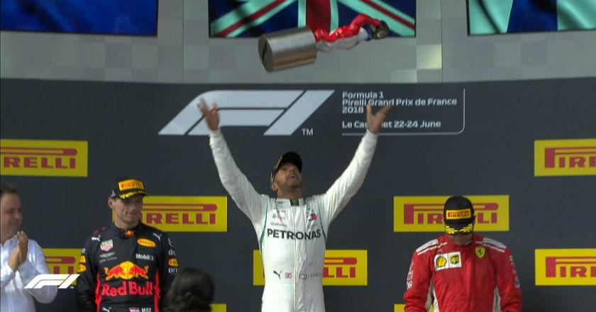 Masih Haus Gelar, Lewis Hamilton Waspadai 2 Pembalap Muda Ini