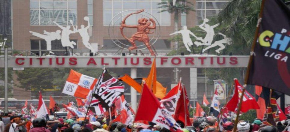 Dikawal The Jakmania, Konvoi Parade Kemenangan Persija Bergerak ke Balaikota