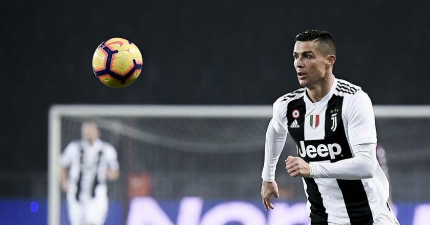 Menguak Selebrasi 'Adu Dada' Ronaldo saat Rayakan Gol 5000 Juve di Serie A