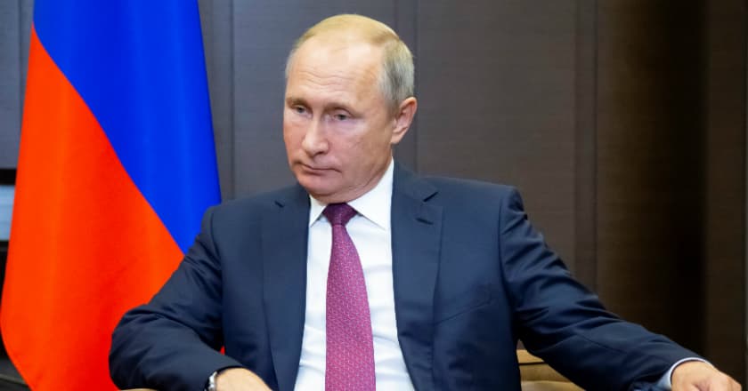 Ketika Putin Memilih, antara Rapper atau Narkoba