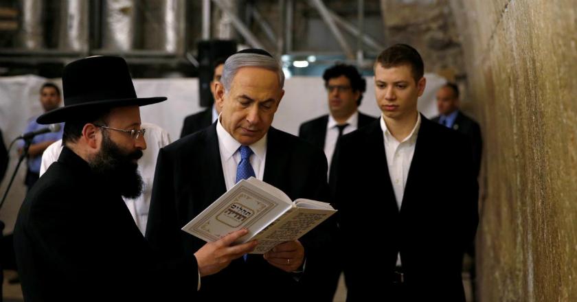 Serangkaian Tindakan Kontroversial Seorang Anak PM Israel Benjamin Netanyahu