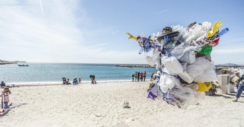 Dari Cukai Plastik, Pemerintah Targetkan Penerimaan Rp500 Miliar
