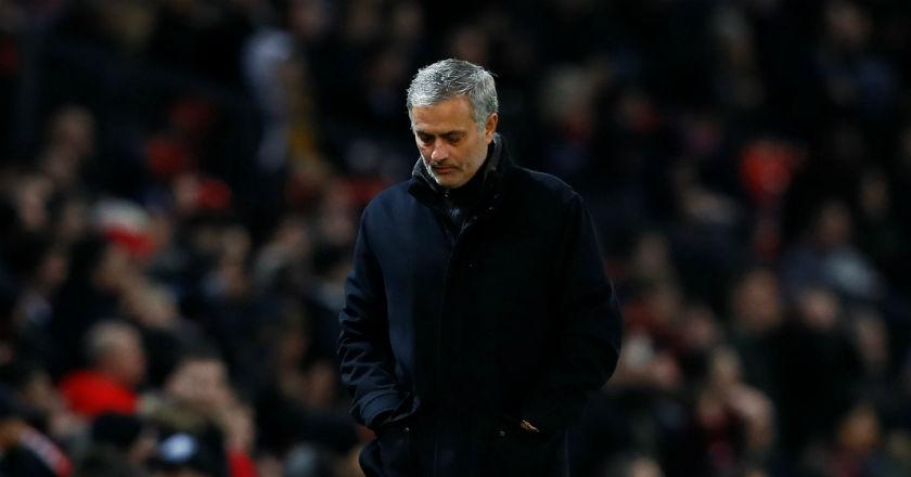 Manchester United Pecat Jose Mourinho