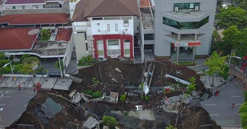 Polisi Pastikan Tidak Ada Korban Jiwa dalam Tragedi Jalan Gubeng yang Ambles