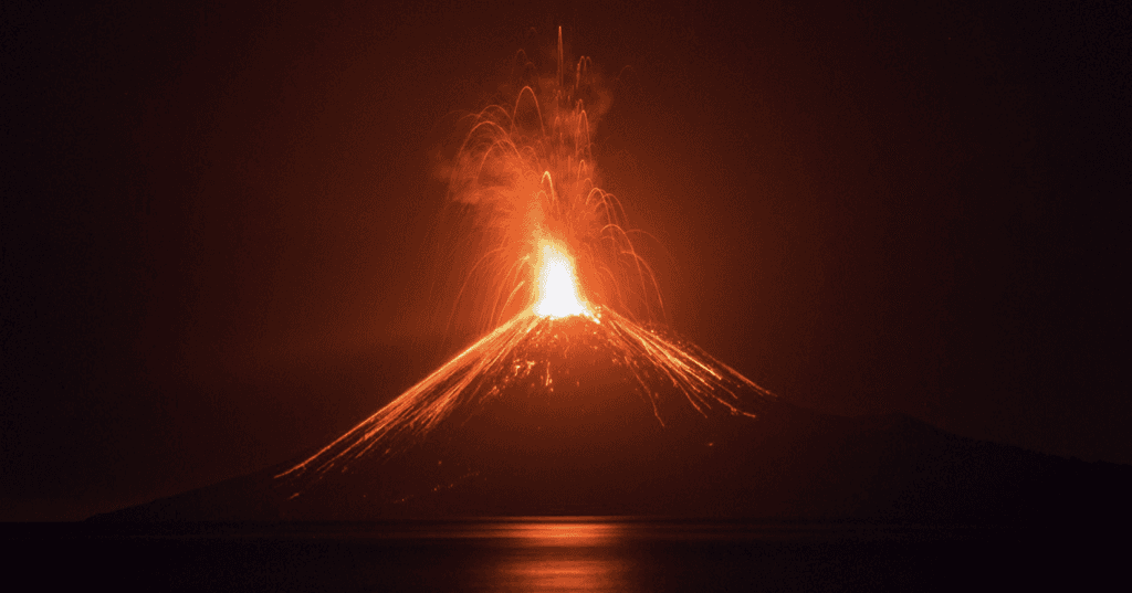 Gunung Anak Krakatau Kembali Alami Kegempaan Letusan