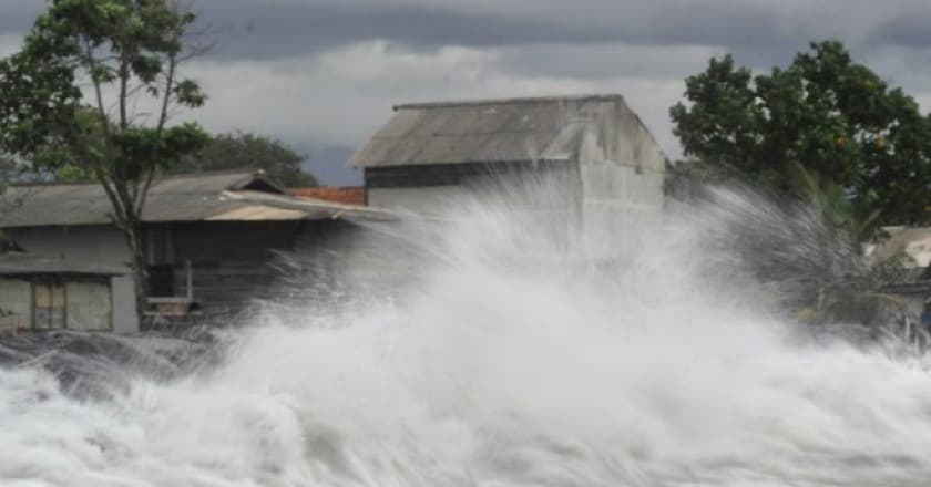 Pasca Tsunami, Warga Pesisir Selat Sunda Diimbau Jauhi Pantai