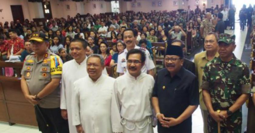 Korban Bom di Gereja Surabaya Rayakan Natal dengan Damai