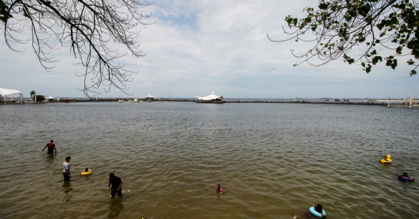 BNPB: Pantai Ancol Aman dari Aktivitas Erupsi Gunung Anak Krakatau