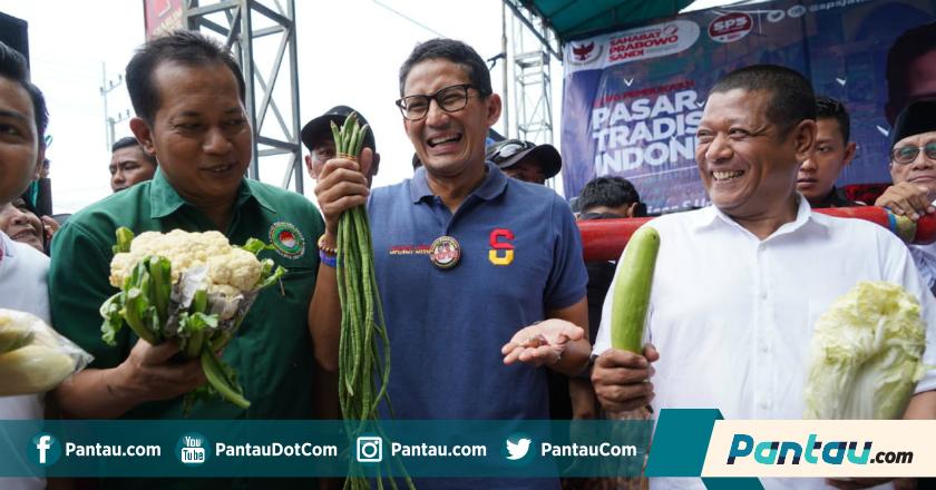 Sambangi Pasar Sidoarjo, Sandiaga Dicurhati Pedagang dan Pembeli