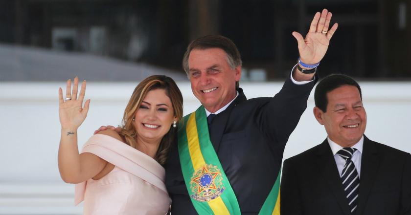 Bahasa Isyarat dan Tato, Michelle Bolsonaro Makin Seksi sebagai Ibu Negara Brasil