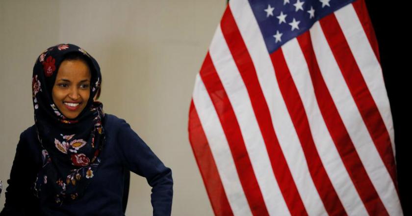 Ilhan Omar, Wanita Pertama yang Kenakan Hijab di Kongres AS