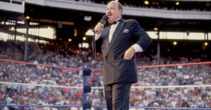WWE Berduka, Pembawa Acara Legendarisnya Meninggal Dunia