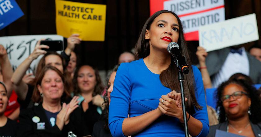 Ouch... Tarian 'Hot' Anggota Kongres AS Alexandria Ocasio-Cortez Mendadak Viral