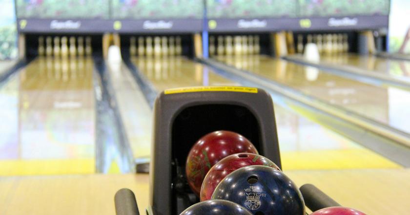 Wow! Nenek Ini Rayakan Ulang Tahun ke 100 dengan Bermain Bowling