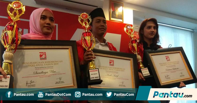 Upst... PSI Beri Penghargaan 'Hoax Award' untuk Prabowo-Sandiaga dan Andi Arief