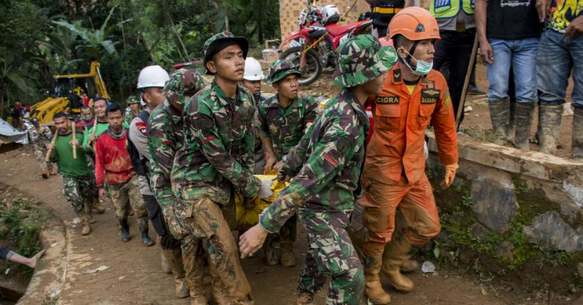 Basarnas Kembali Temukan Tiga Korban Longsor Sukabumi