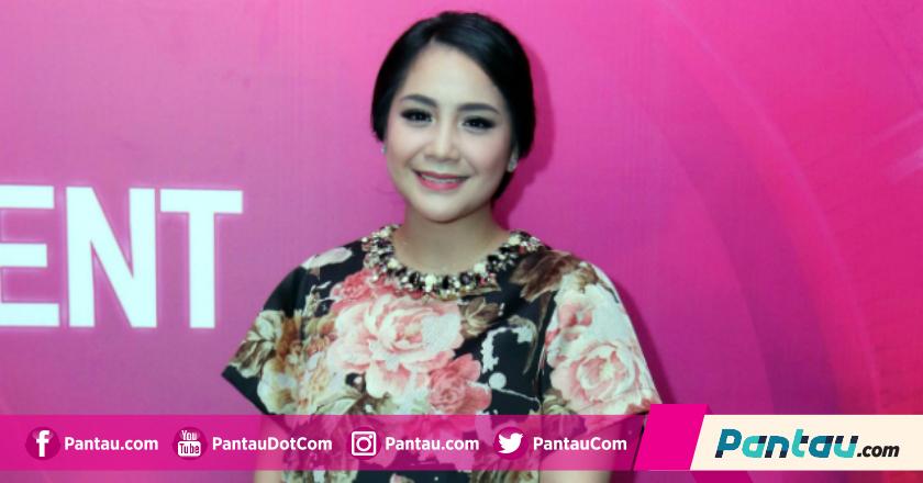 Netizen Kaget sama Harga Kaos Nagita Slavina, Berapa Harganya?