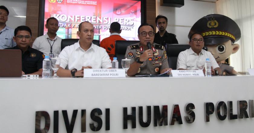 Polisi Dalami Motif Tersangka Sebarkan Hoax 7 Kontainer Surat Suara Tercoblos