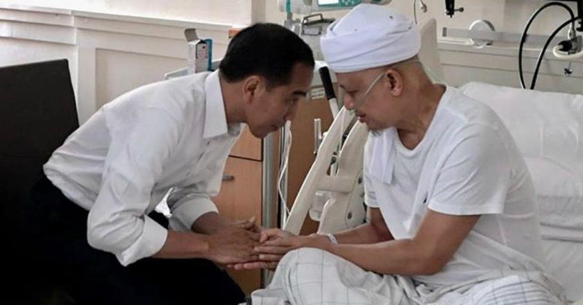 Presiden Jokowi Jenguk Ustaz Arifin Ilham, Kenapa Sang Anak Berang?