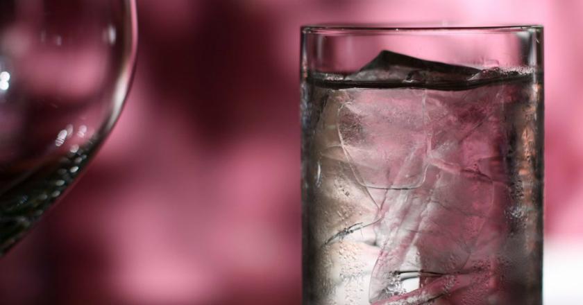 Benarkah Air Es Bisa Menurunkan Berat Badan? Baca Dulu Berita Ini