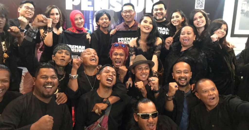 Totalitas Akting Epy Kusnandar di 'Preman Pensiun'