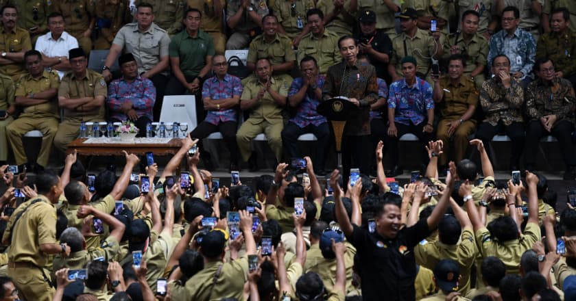 Pemerintah akan Beri Gaji Setara PNS dan BPJS untuk Perangkat Desa se-Indonesia