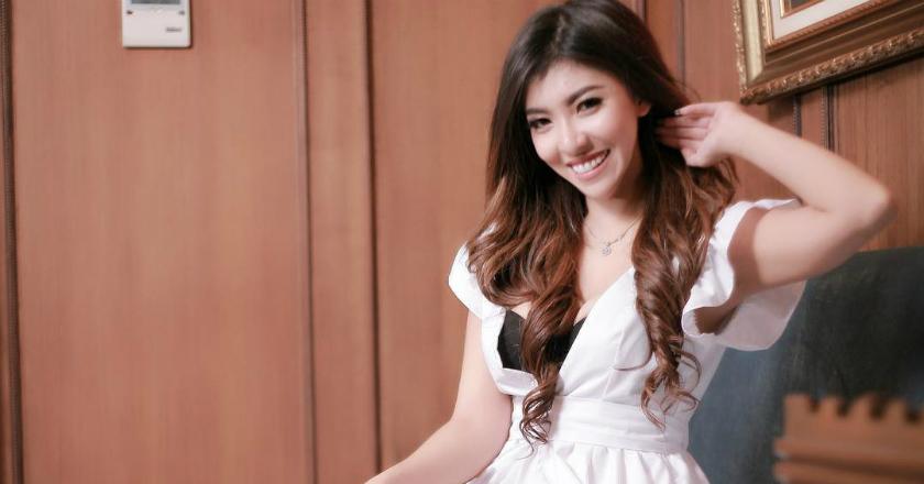 Mengenal Lebih Dekat Caca 'Duo Molek', Pedangdut Seksi yang Terlibat Kasus Narkoba
