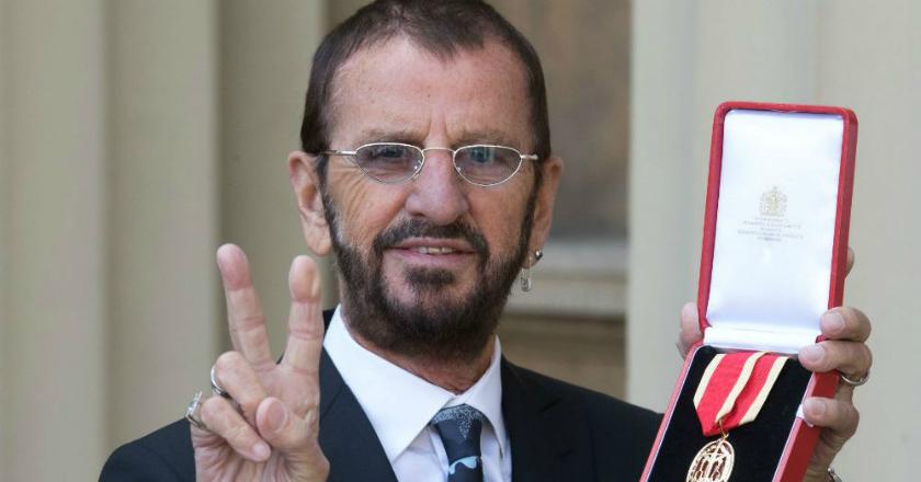 Drummer The Beatles Ringo Starr dapat Gelar Bangsawan dari Kerajaan Inggris