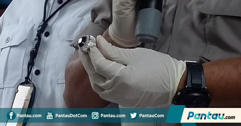 Ada Cincin Blue Sapphire Seharga Rp1 Miliar di Balik Penangkapan Mantan Pacar Syahrini
